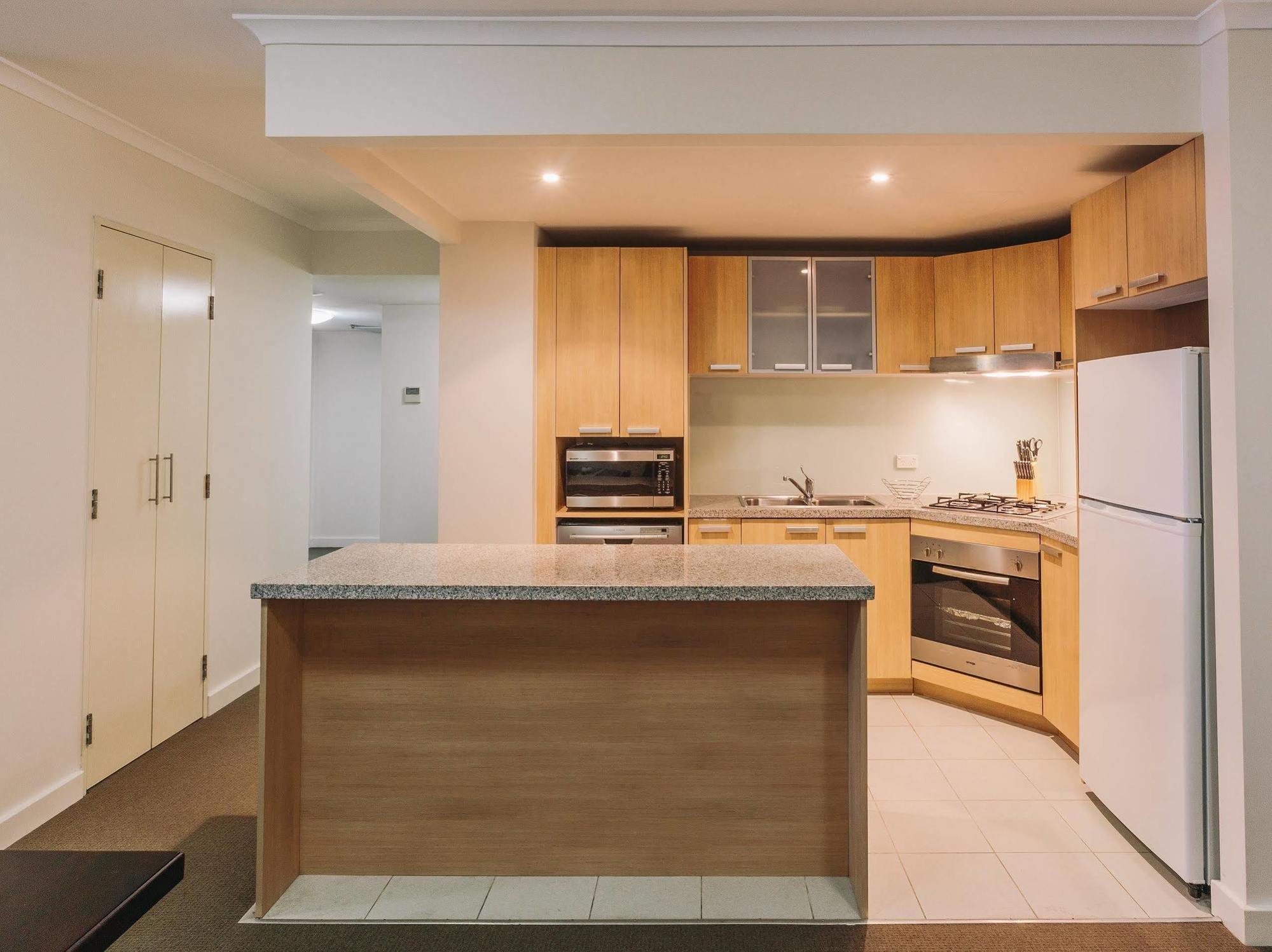 Newcastle Central Plaza Apartment Hotel Official Exterior photo